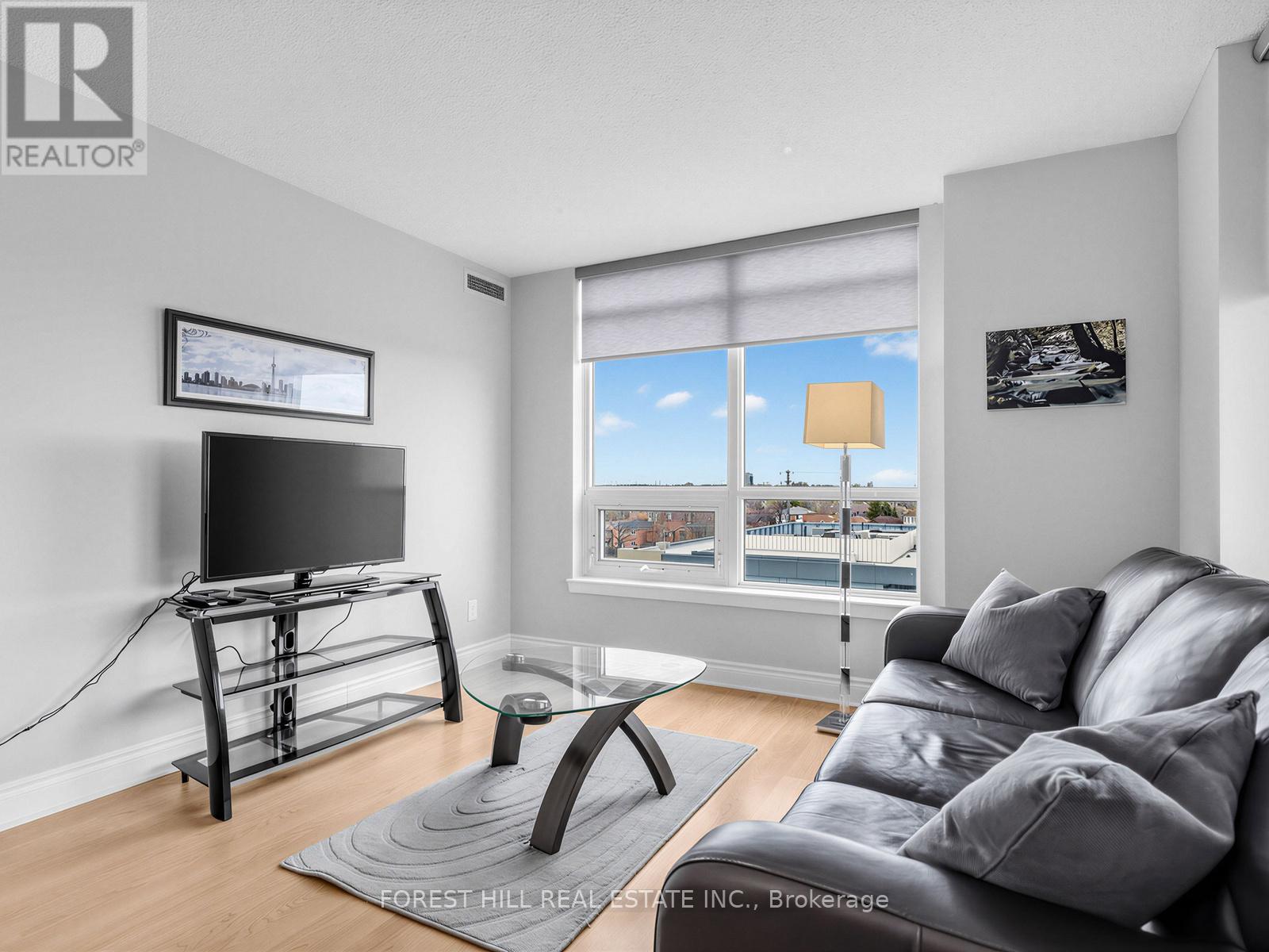 #511 7 NORTH PARK ROAD - 7