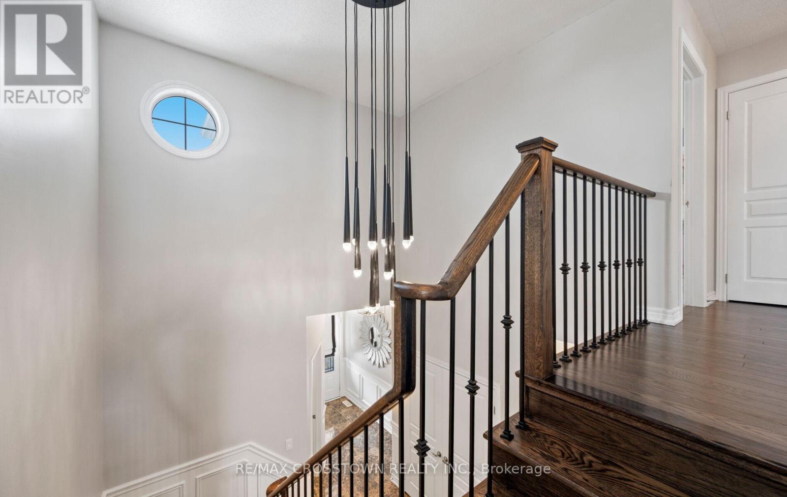 46 PIERCE PLACE - 28