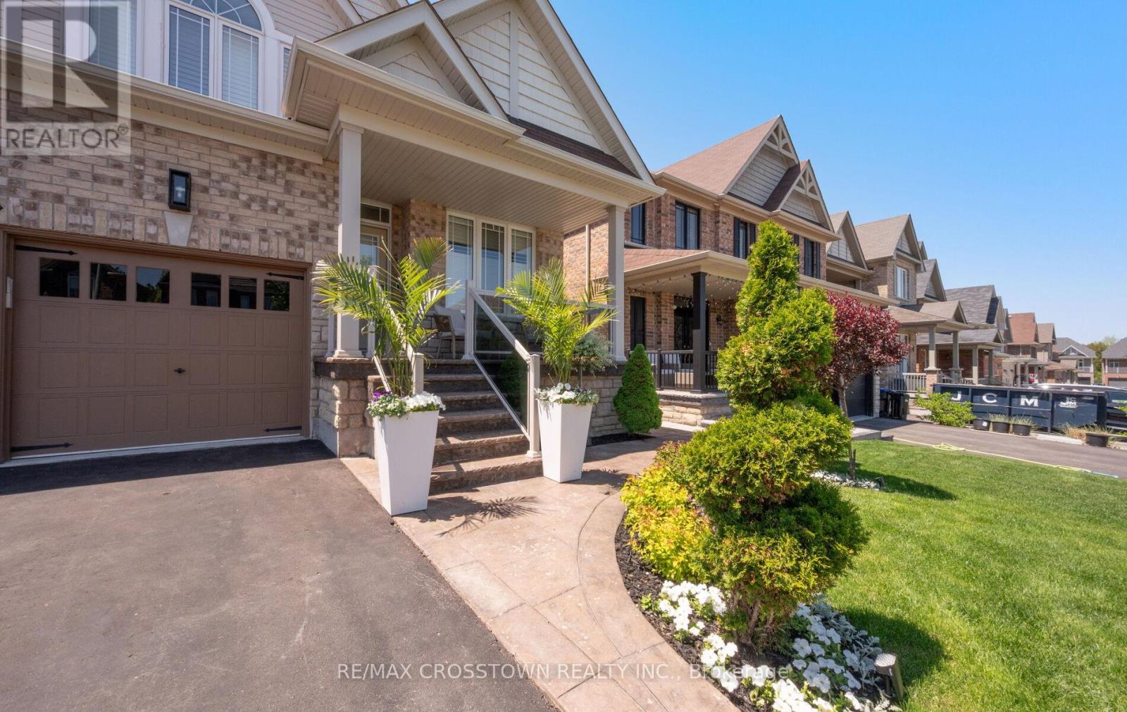 46 PIERCE PLACE - 3