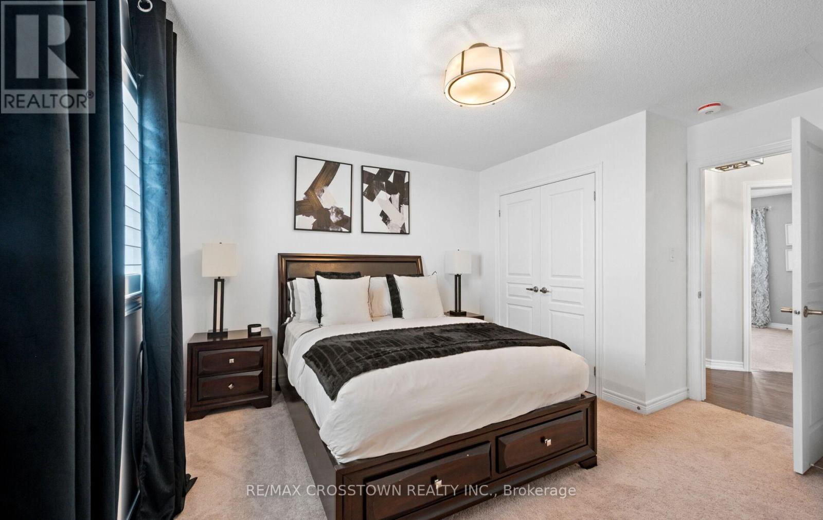 46 PIERCE PLACE - 34