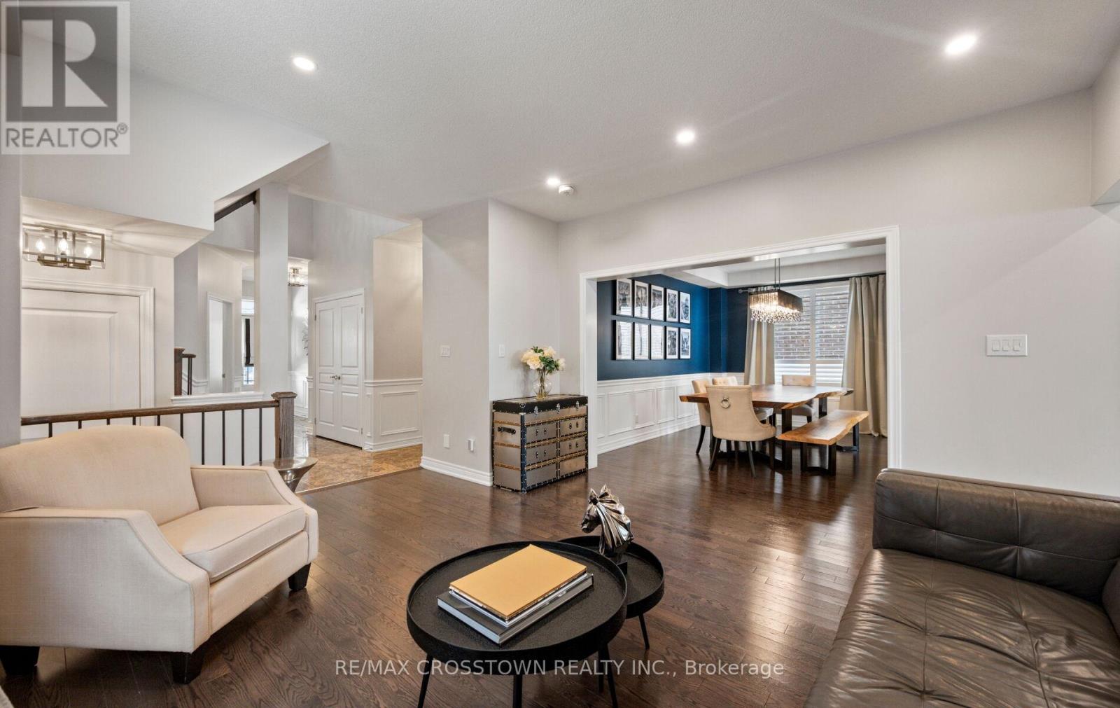 46 PIERCE PLACE - 8