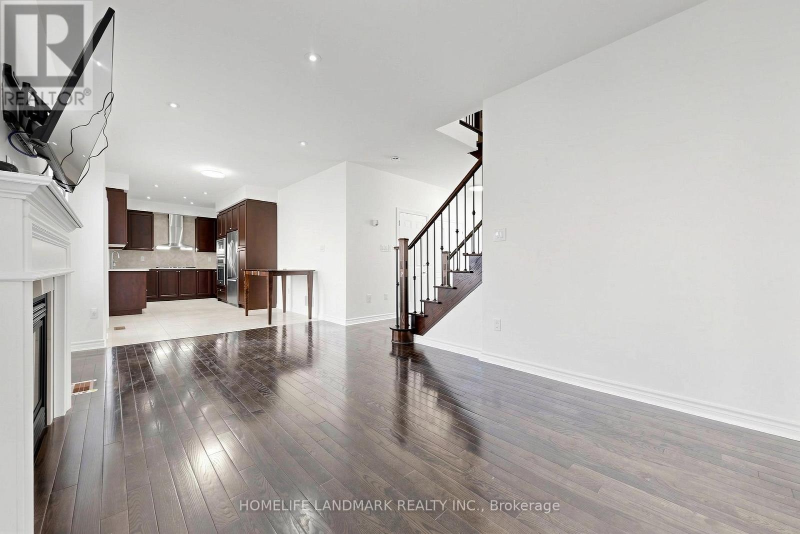 4 MERTON STREET - 8