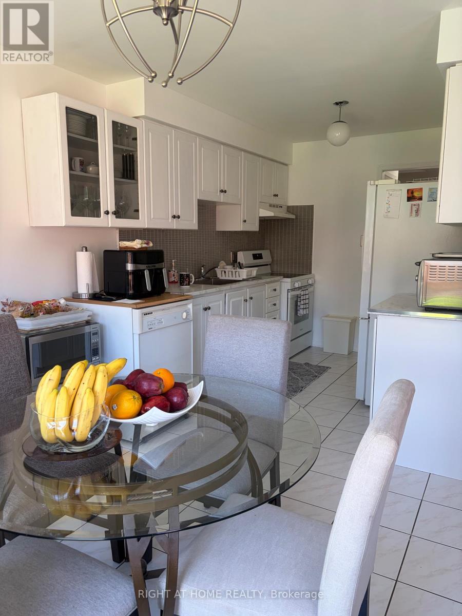 40 VOGUE STREET - 5