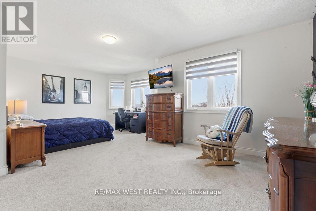 296 MILLER PARK AVENUE - 15