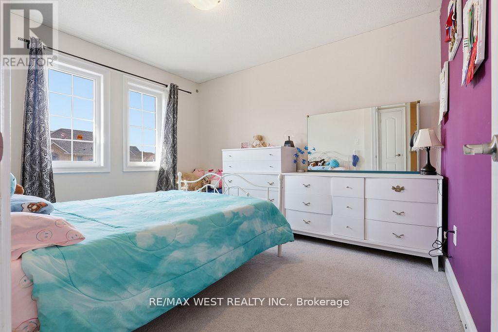 296 MILLER PARK AVENUE - 21