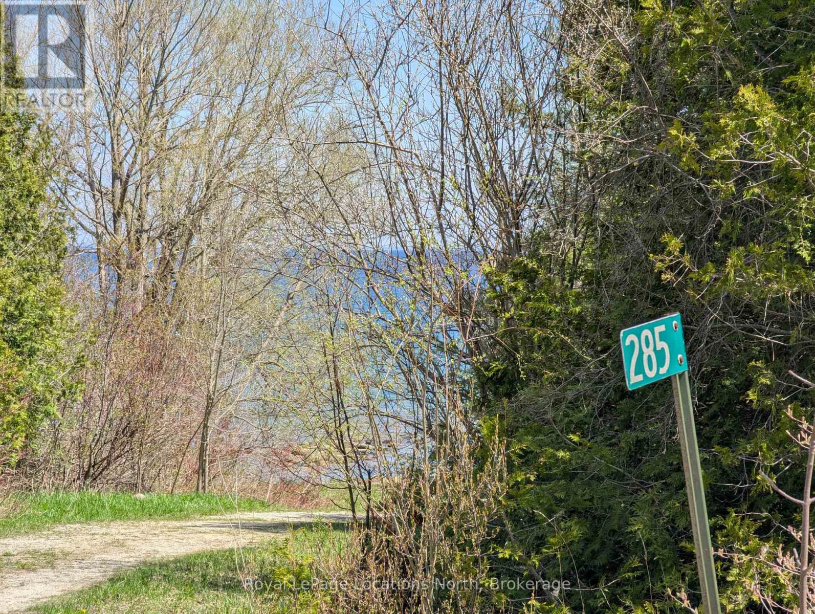 306 LAKESHORE ROAD N - 44
