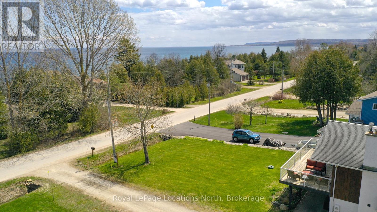 306 LAKESHORE ROAD N - 46