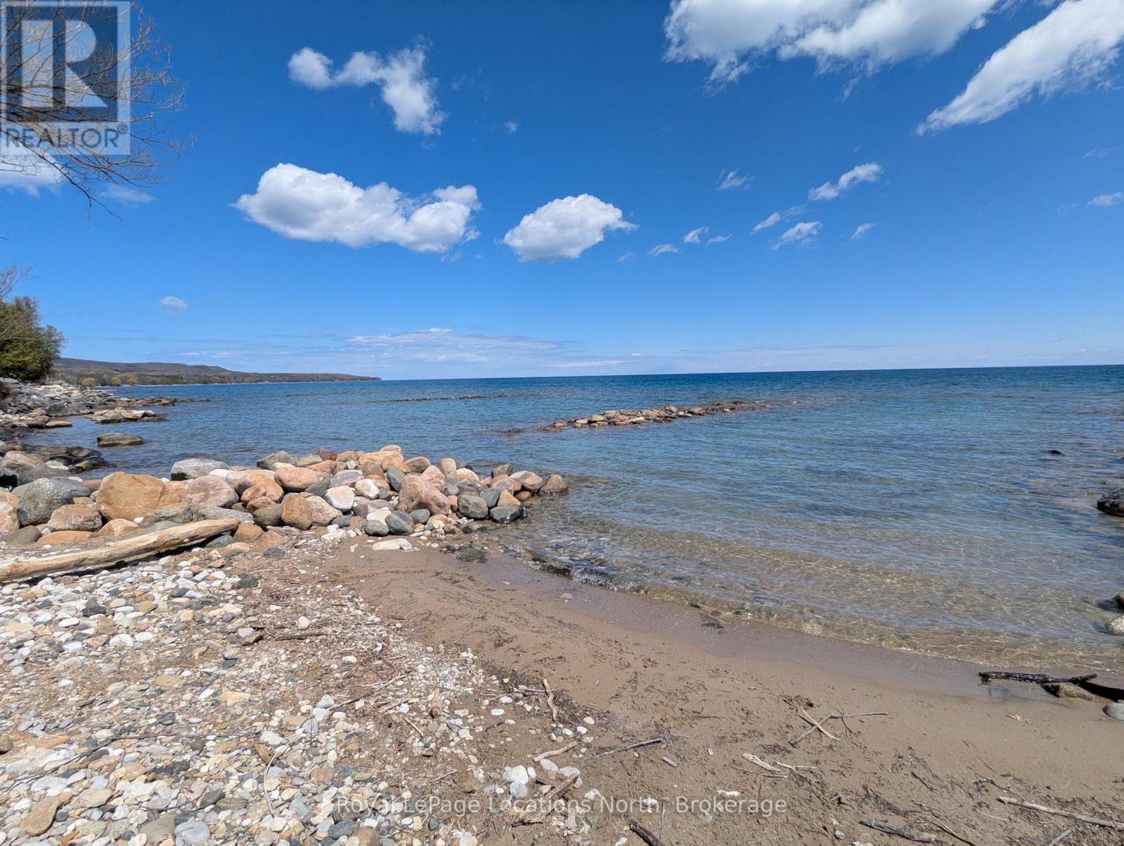 306 LAKESHORE ROAD N - 45