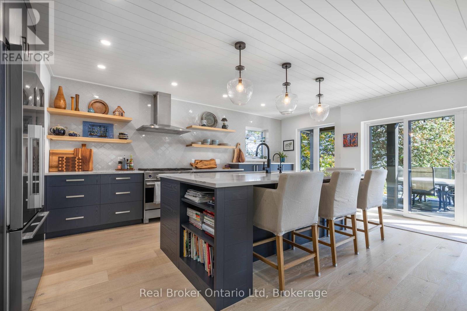 339595 PRESQU'ILE ROAD - 13