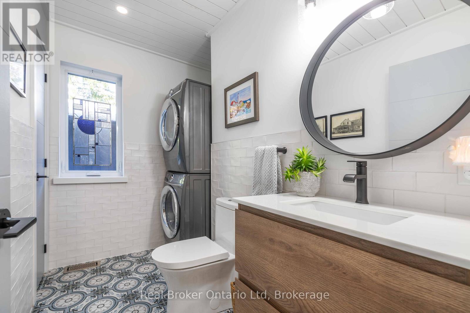339595 PRESQU'ILE ROAD - 10