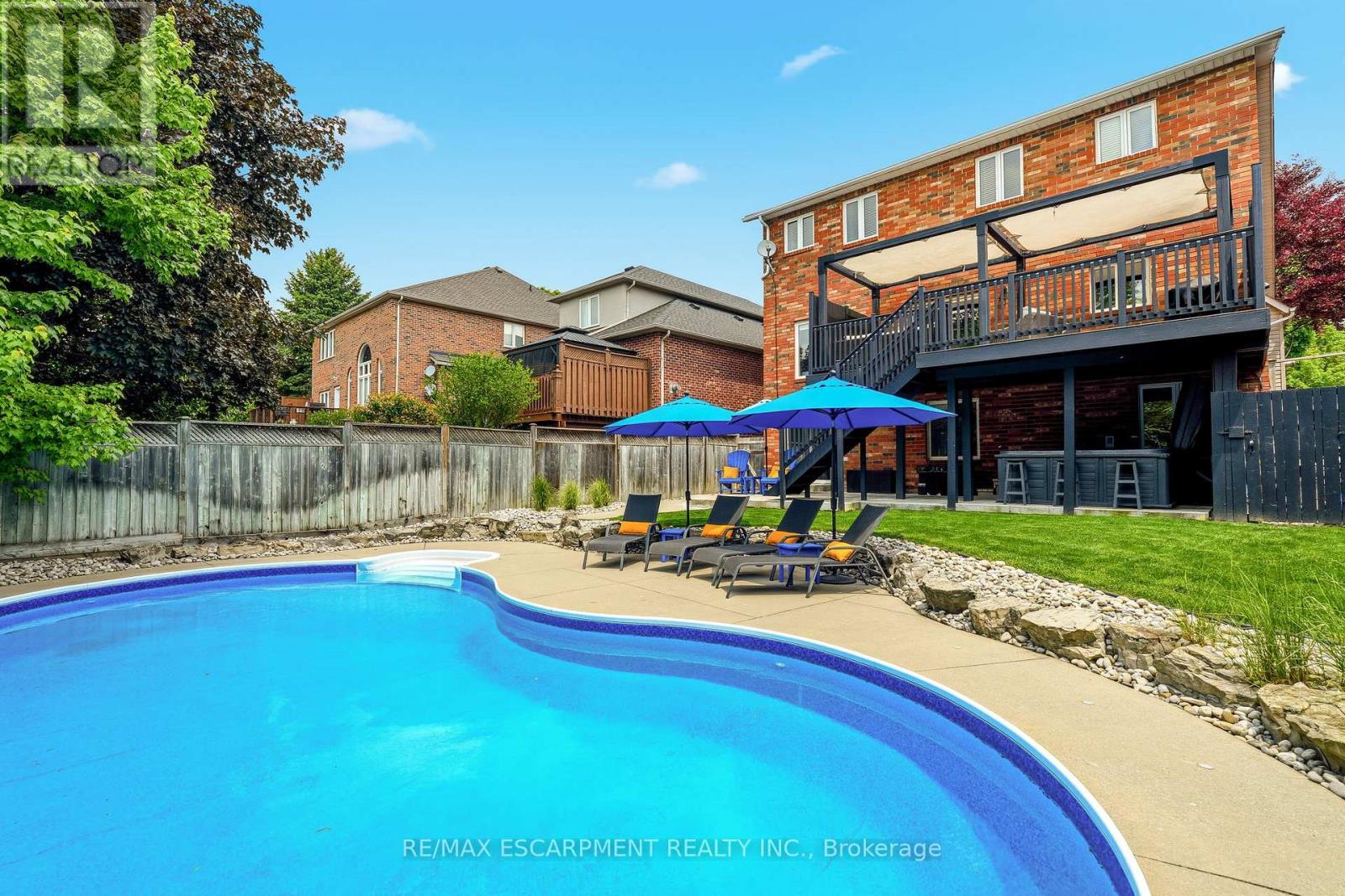 5 VOLTERRA COURT - 36