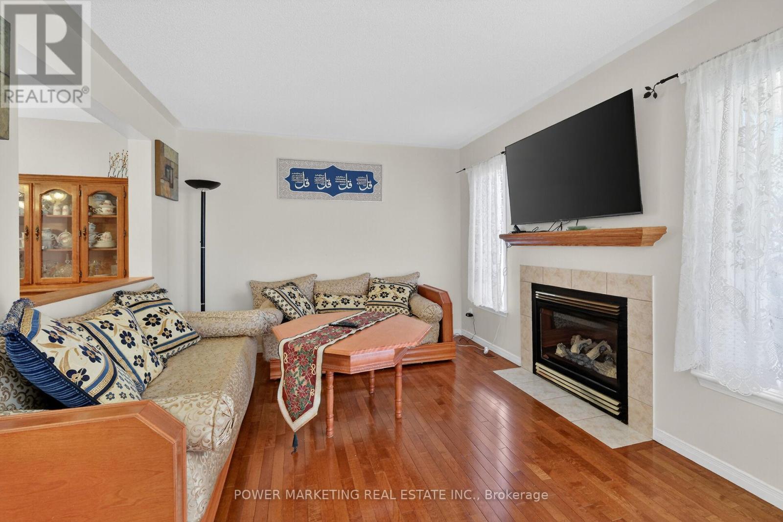 1654 VARENNES BOULEVARD - 16