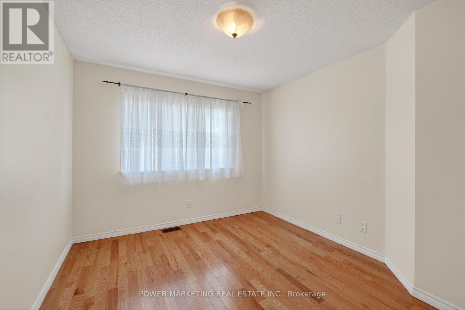 1654 VARENNES BOULEVARD - 23