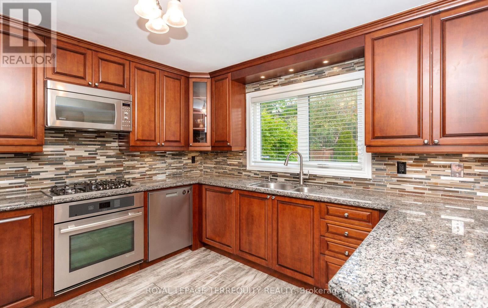 5839 FIELDON ROAD - 19