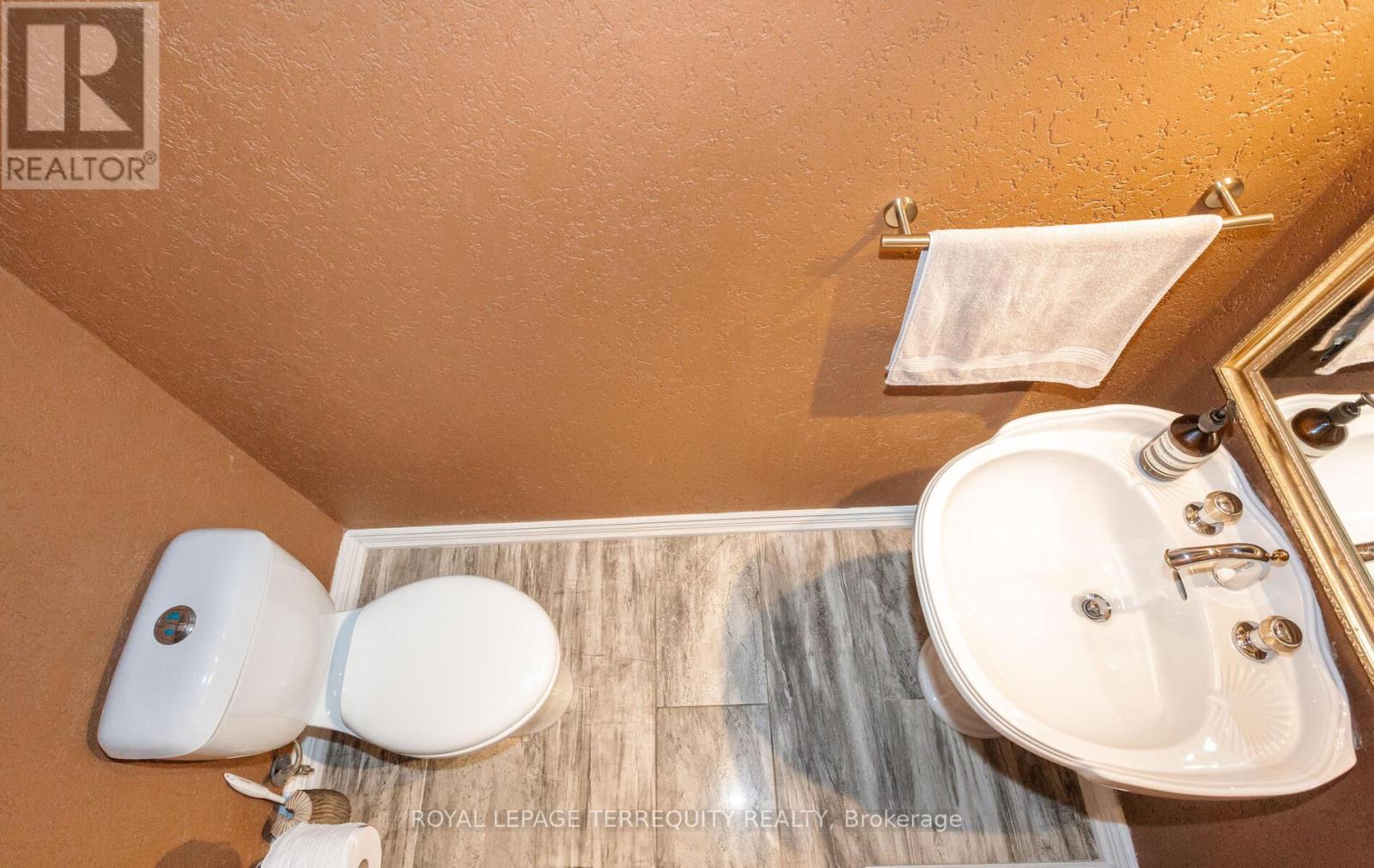 5839 FIELDON ROAD - 20