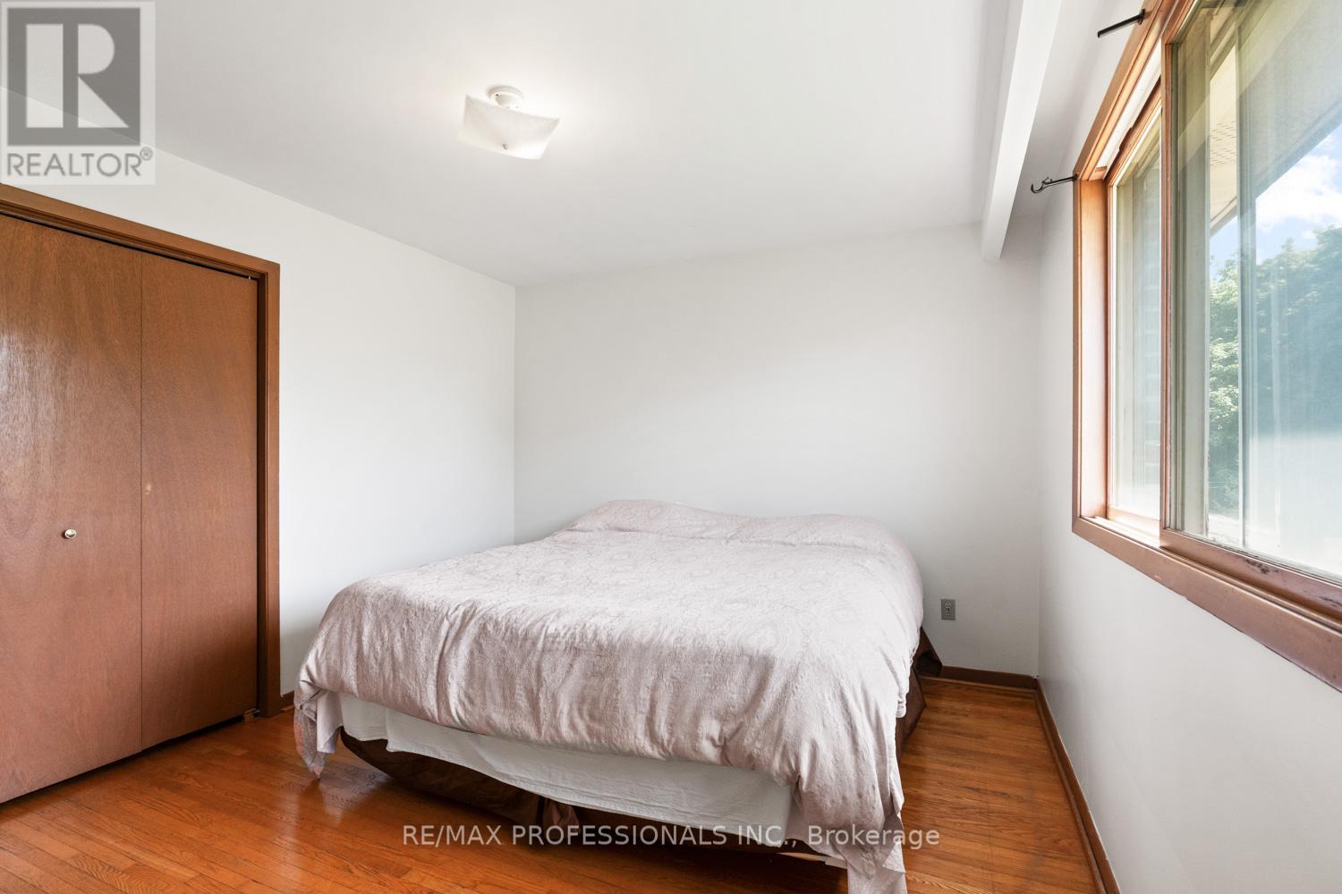 380 TARGA ROAD - 21