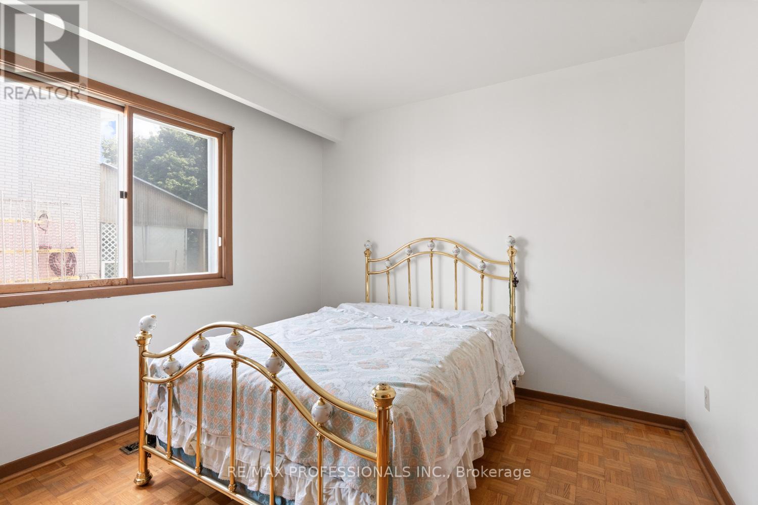 380 TARGA ROAD - 24
