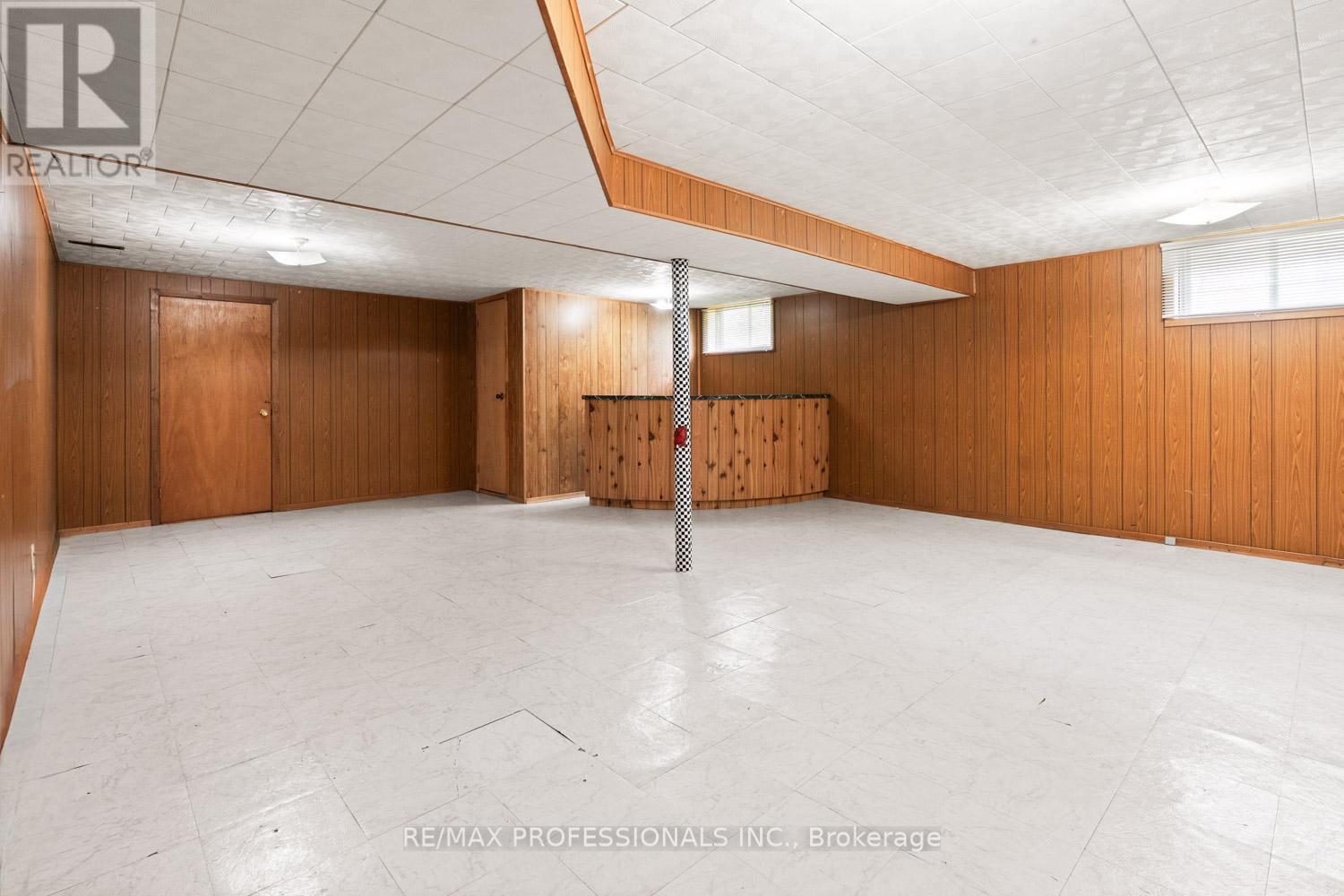 380 TARGA ROAD - 35