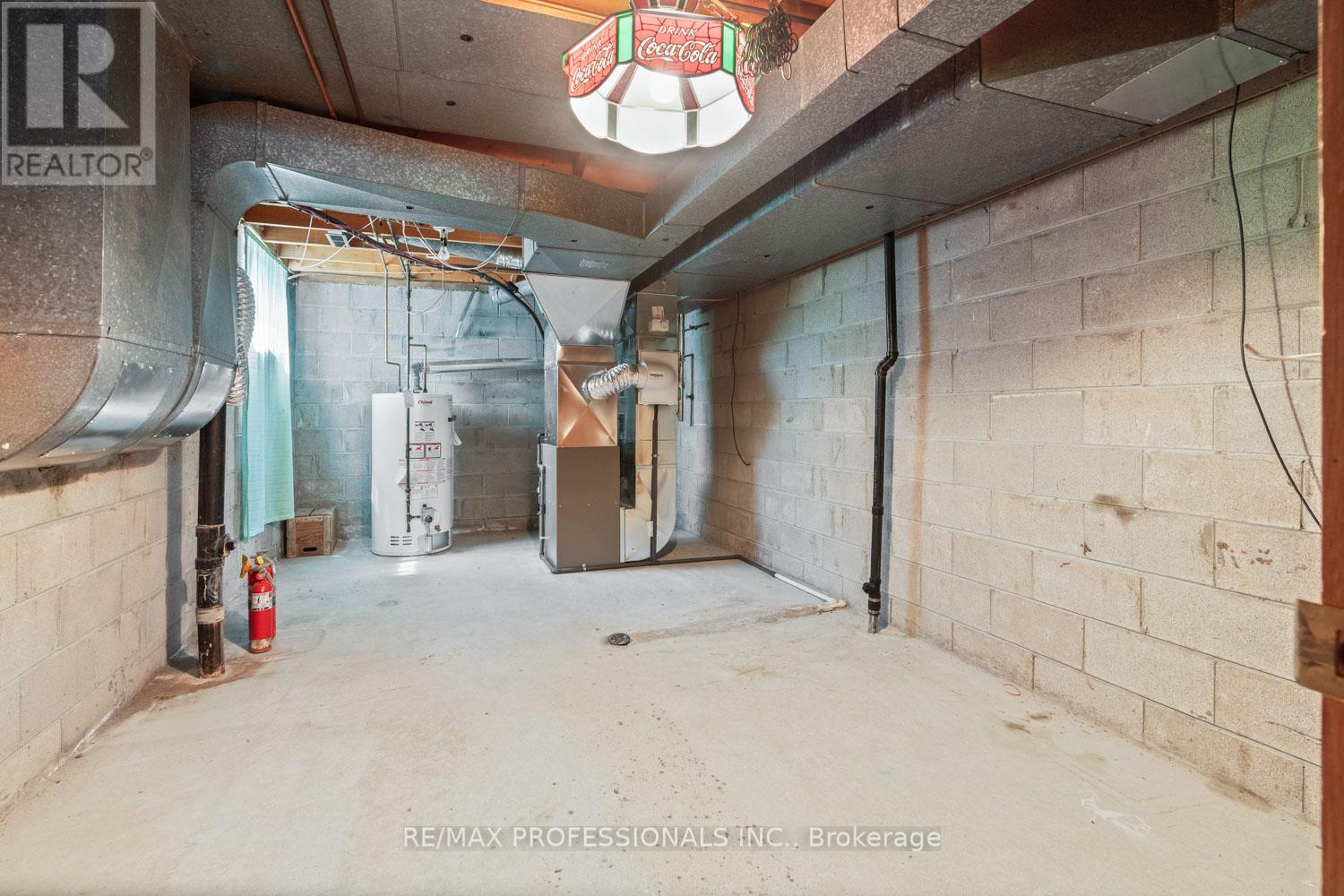 380 TARGA ROAD - 40