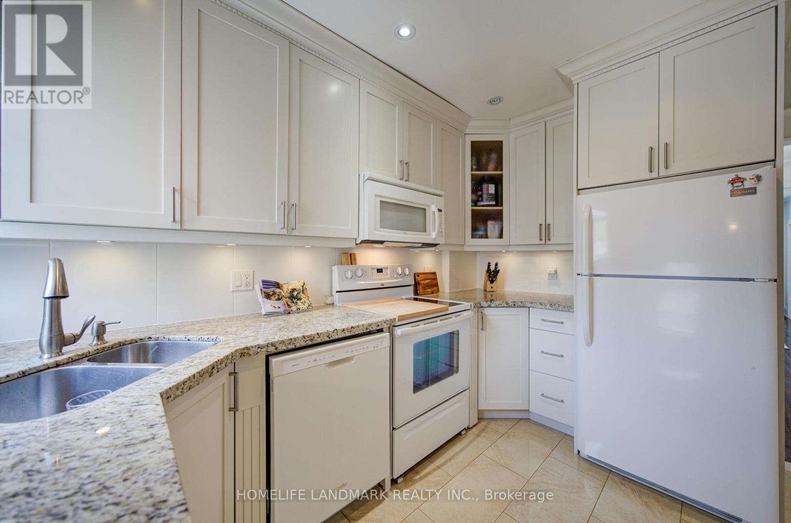 237 BELGRAVIA AVENUE - 14