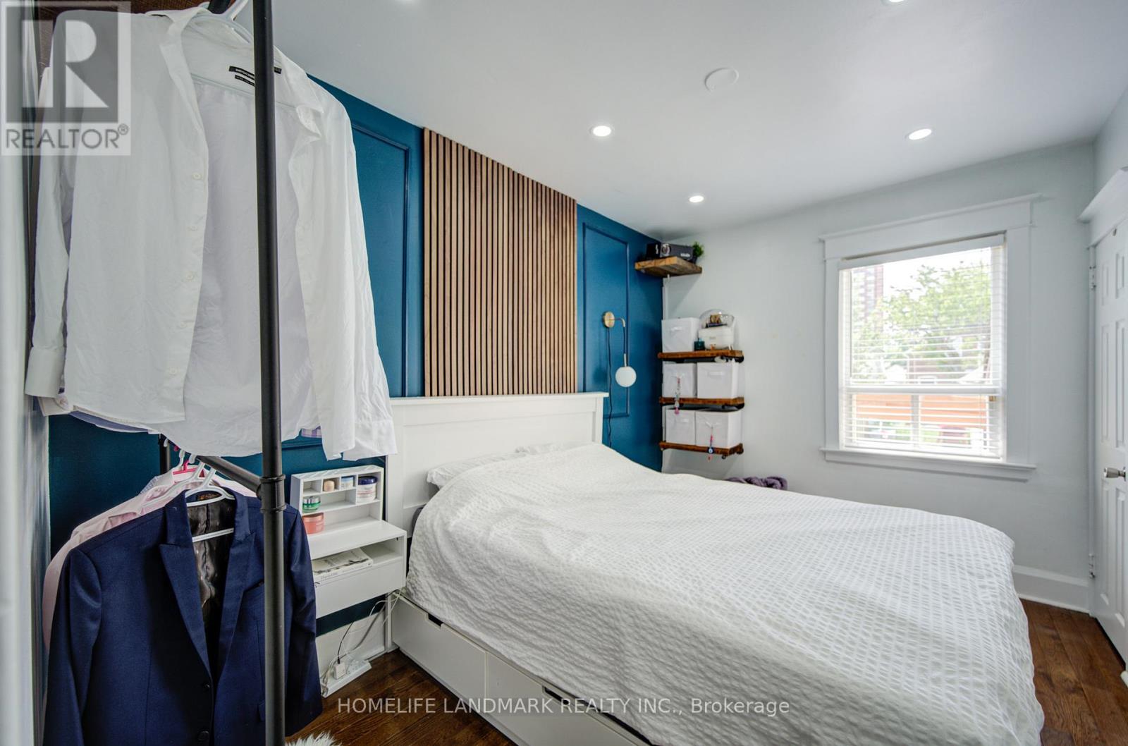237 BELGRAVIA AVENUE - 18