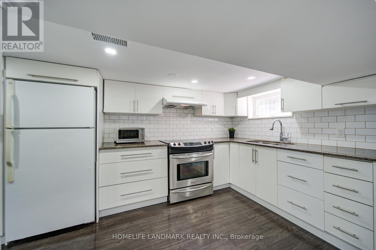 237 BELGRAVIA AVENUE - 25
