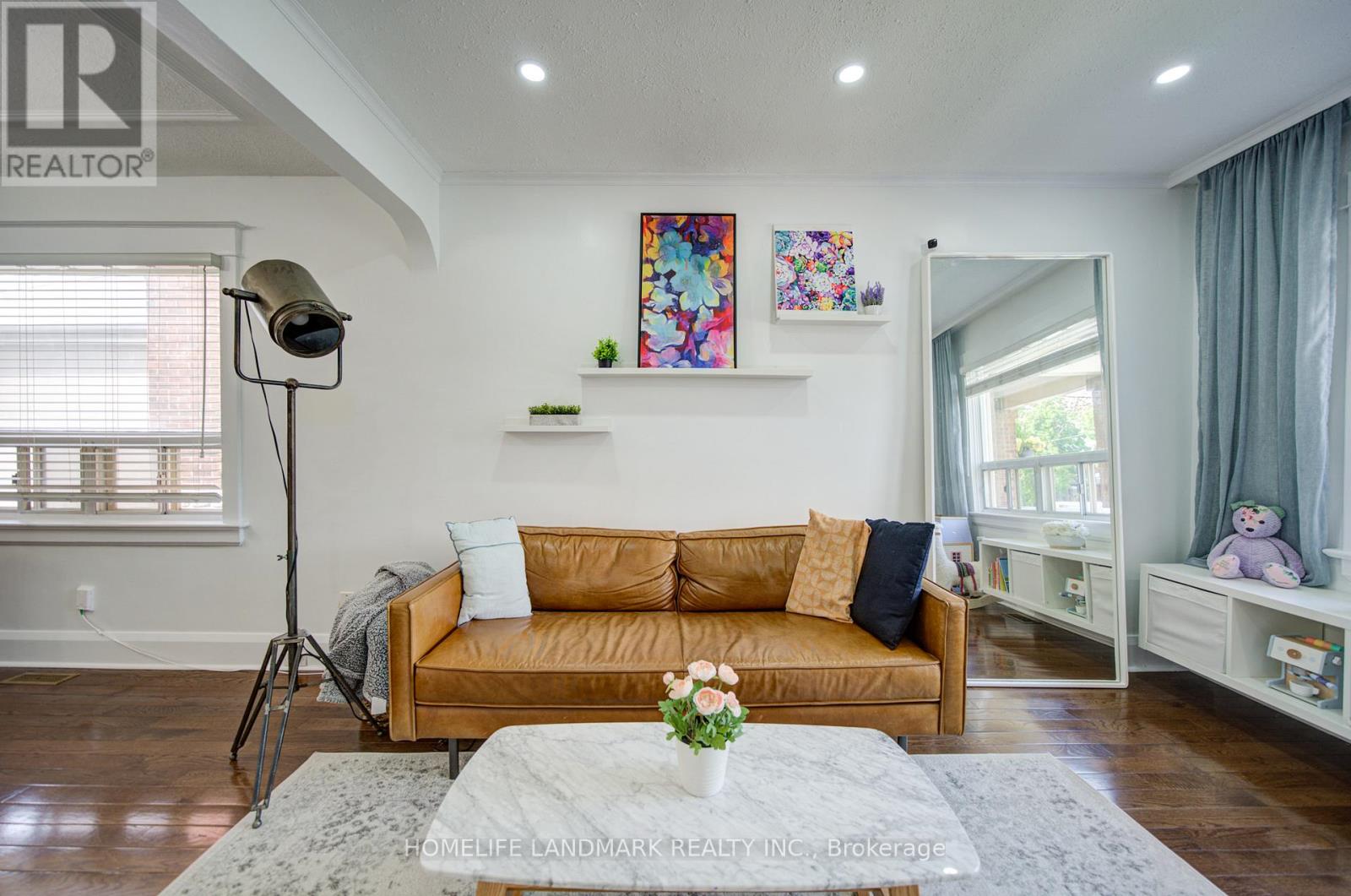 237 BELGRAVIA AVENUE - 6