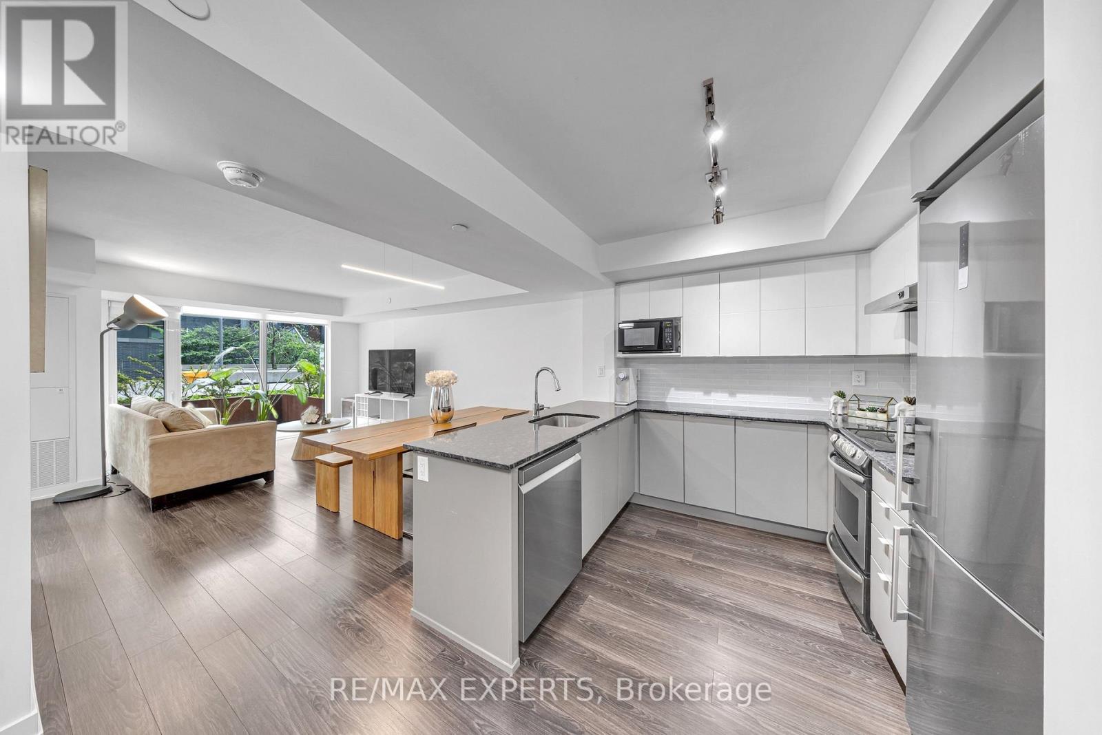 Listing photo of 109 - 160 FLEMINGTON RD E ROAD