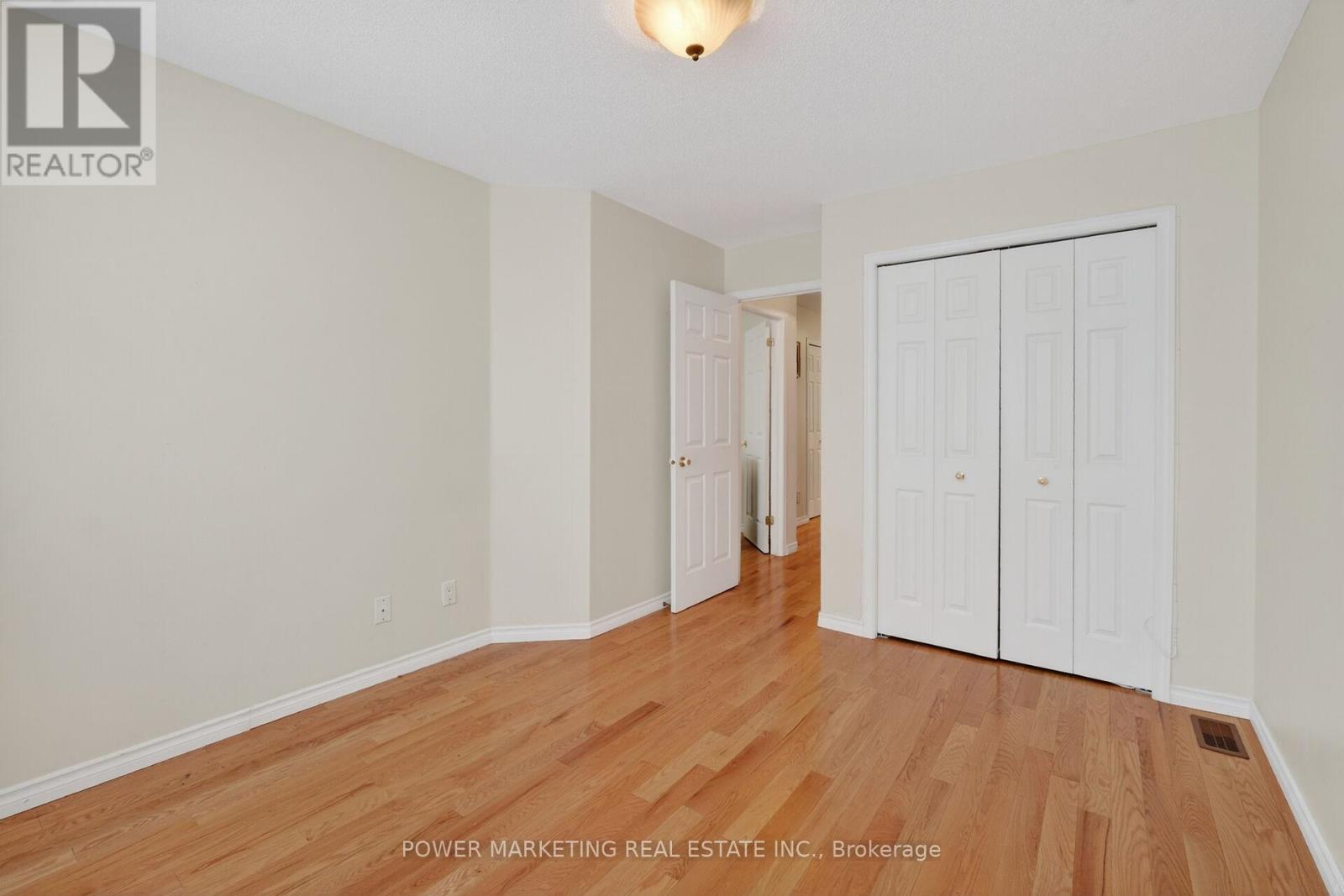1654 VARENNES BOULEVARD - 24
