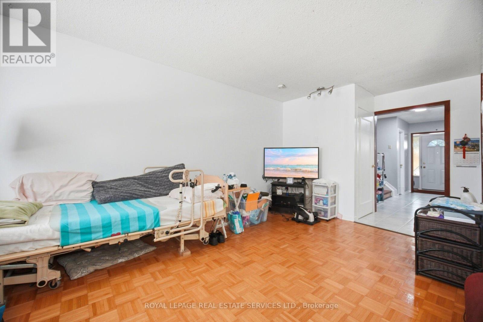 #21 345 MEADOWS BOULEVARD - 10