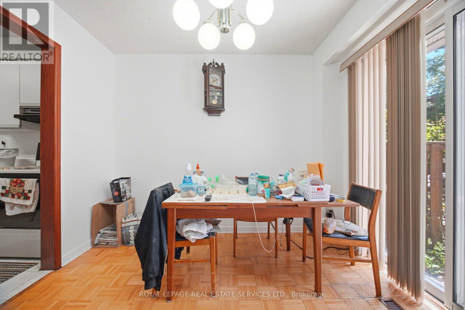 #21 345 MEADOWS BOULEVARD - 15