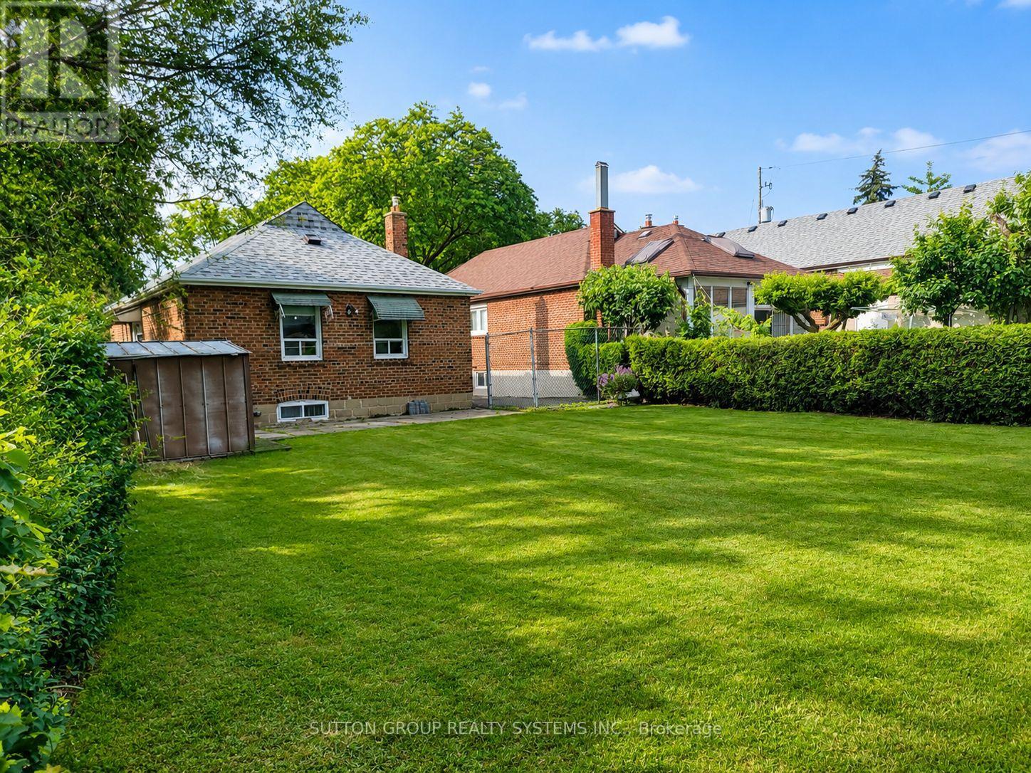 199 STRATHNAIRN AVENUE - Image 15