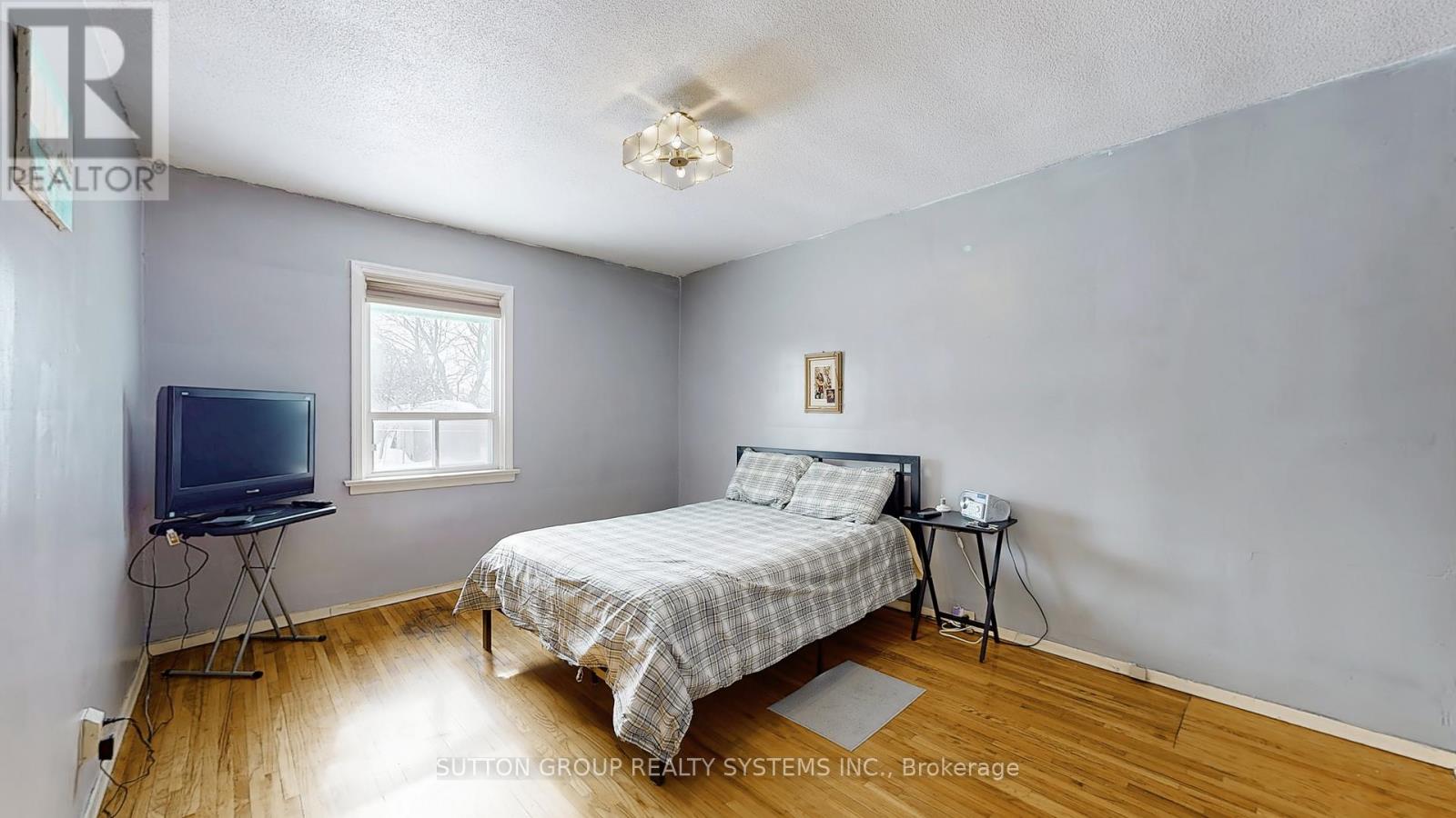 199 STRATHNAIRN AVENUE - Image 6
