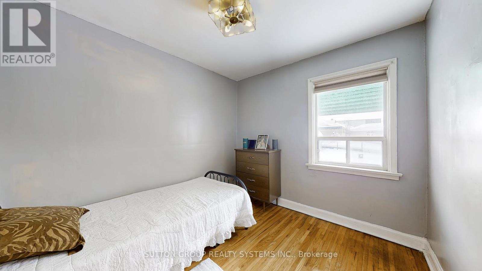 199 STRATHNAIRN AVENUE - Image 8