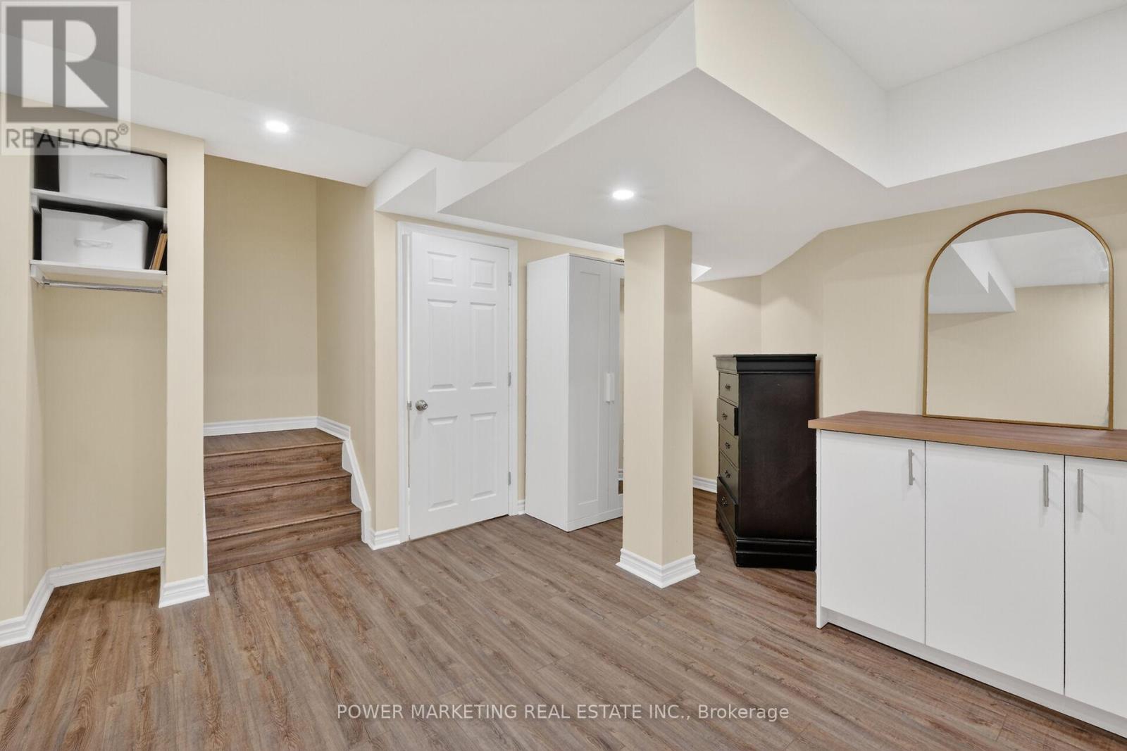 1654 VARENNES BOULEVARD - 34