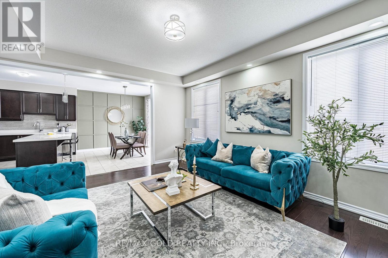 7 TROYER STREET - 11
