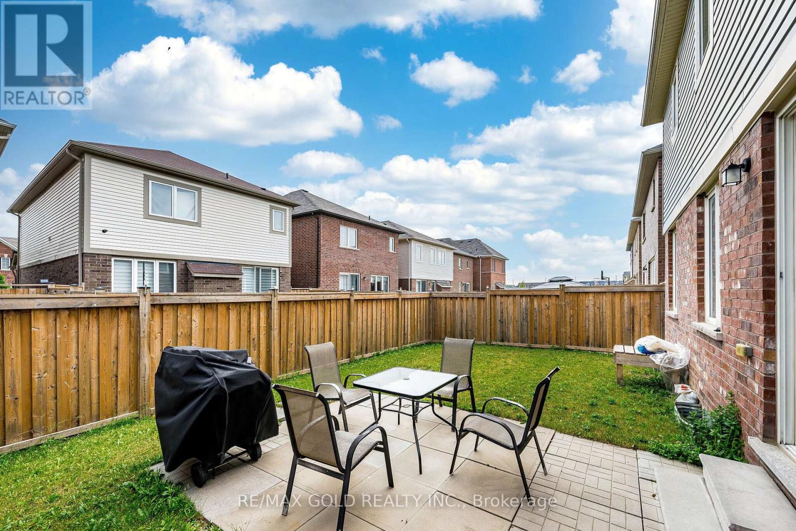 7 TROYER STREET - 39