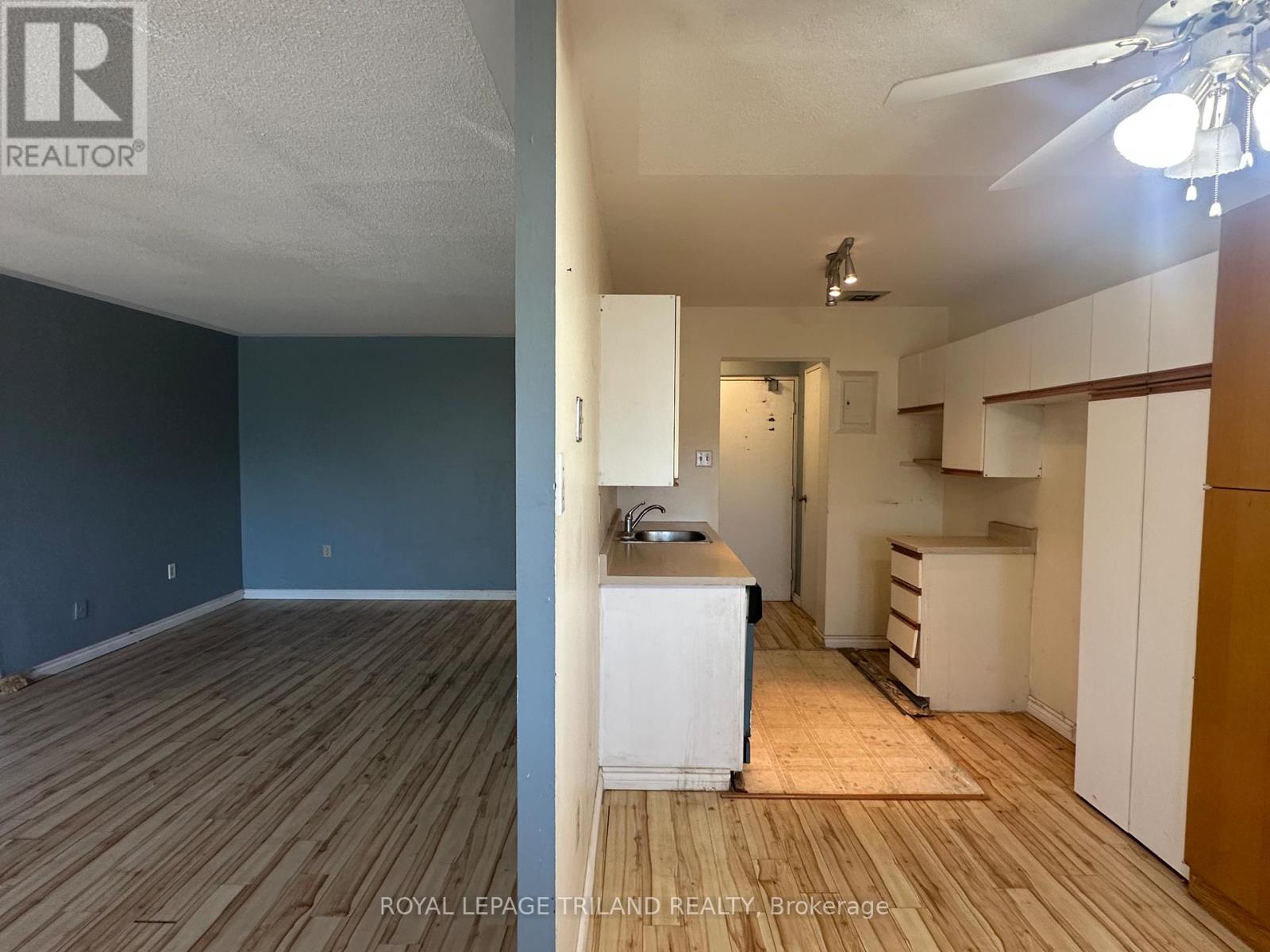 #302 1106 JALNA BOULEVARD - 17