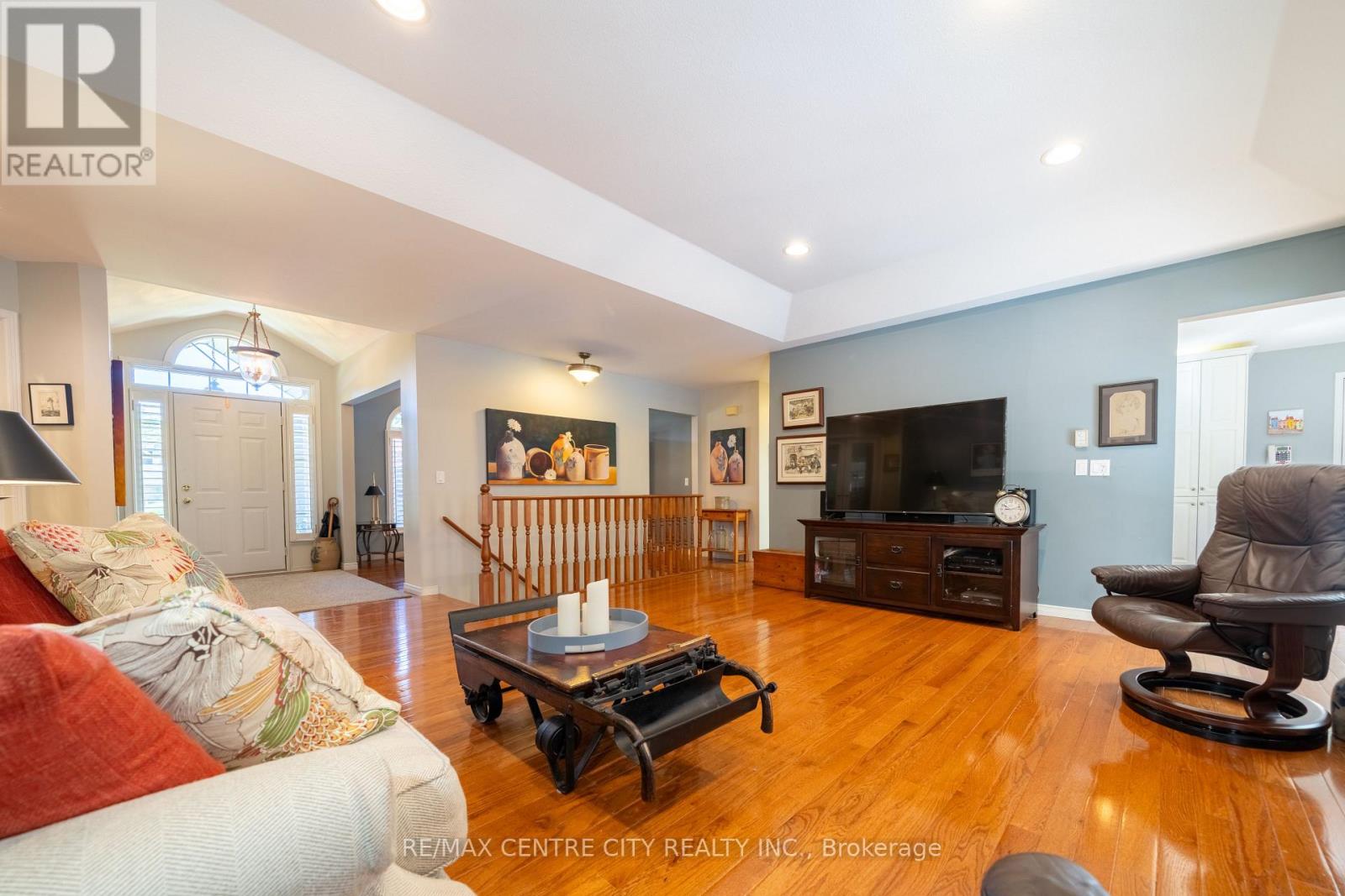61 ABERDEEN DRIVE - 20