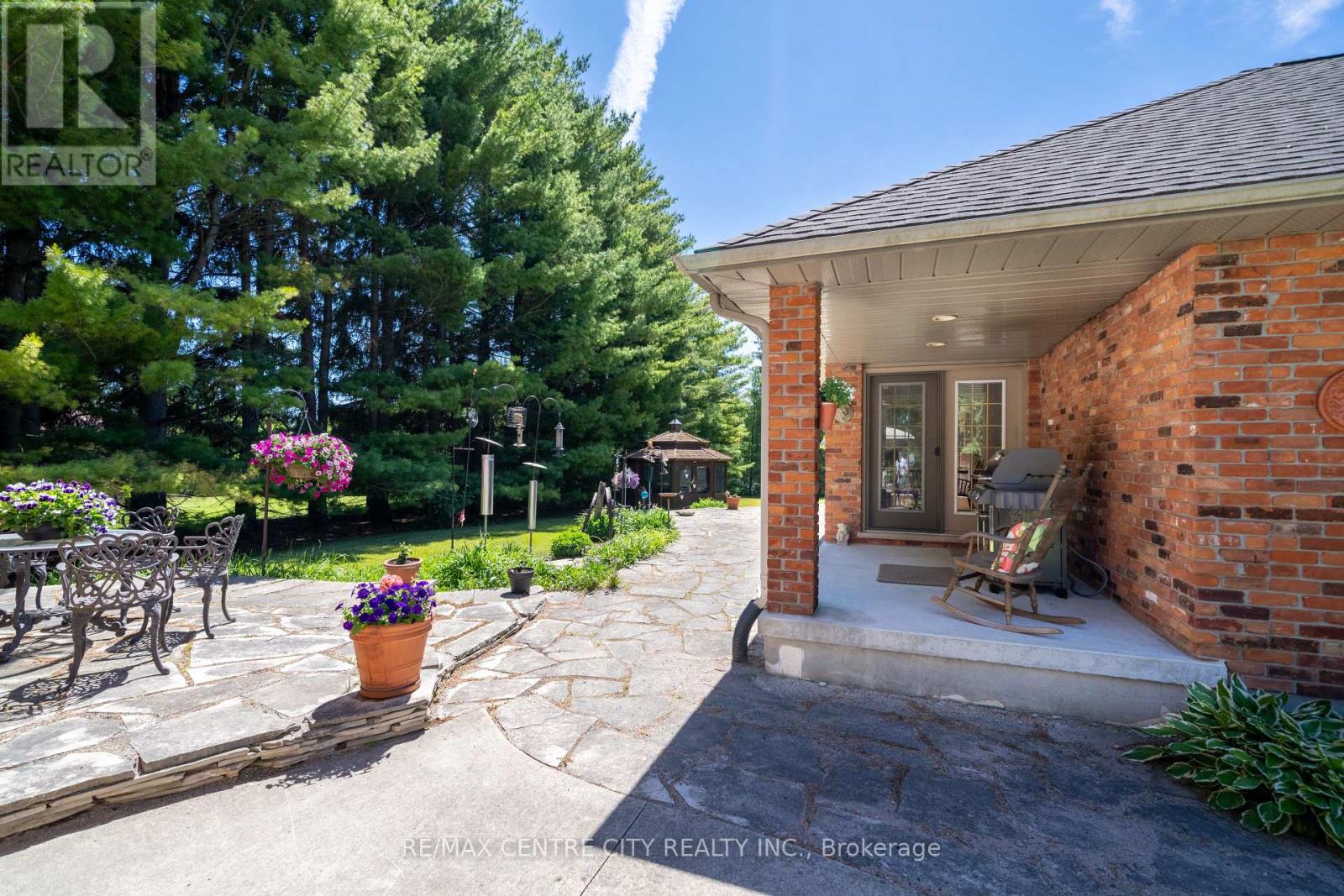 61 ABERDEEN DRIVE - 6