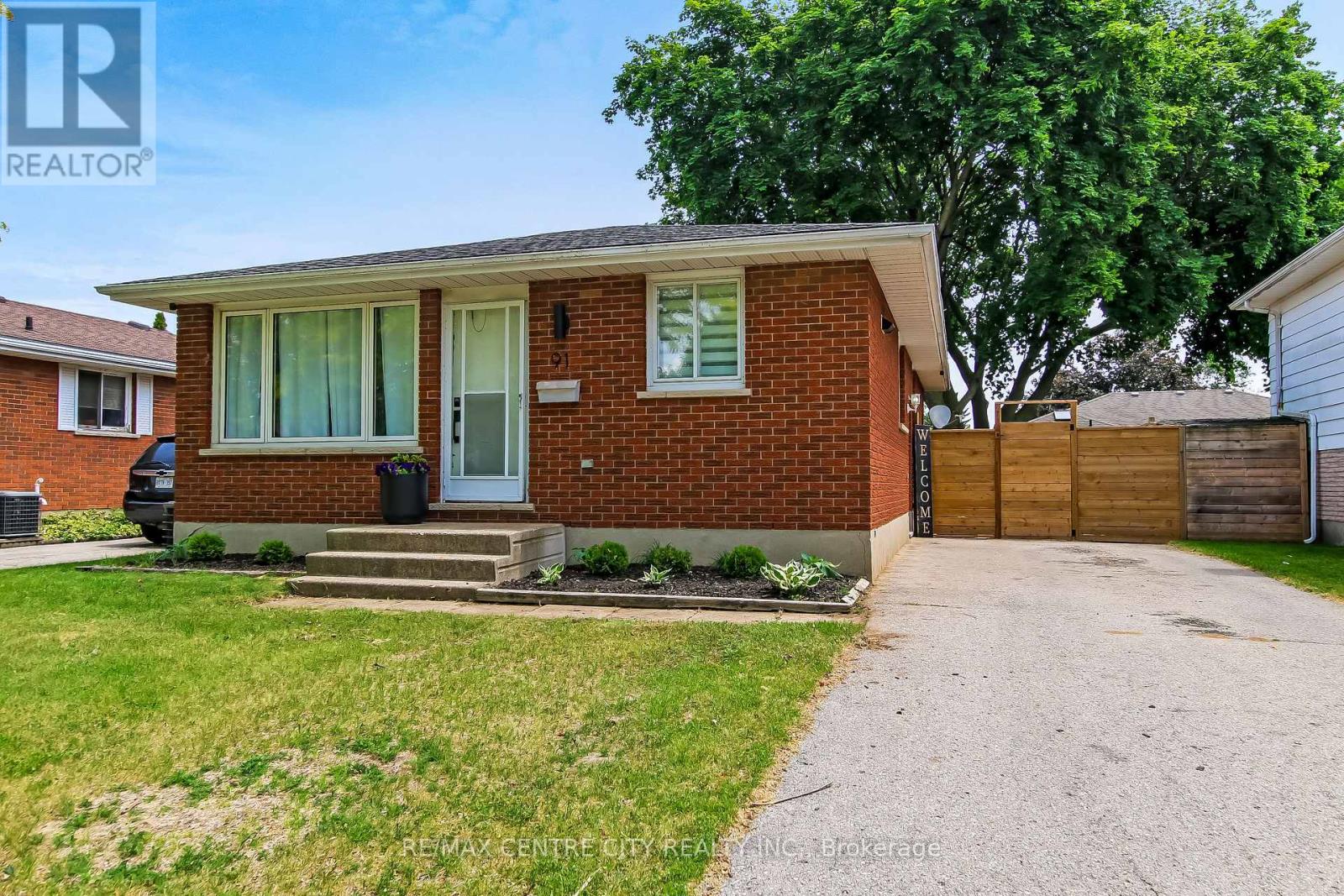 91 MOORE AVENUE - 1