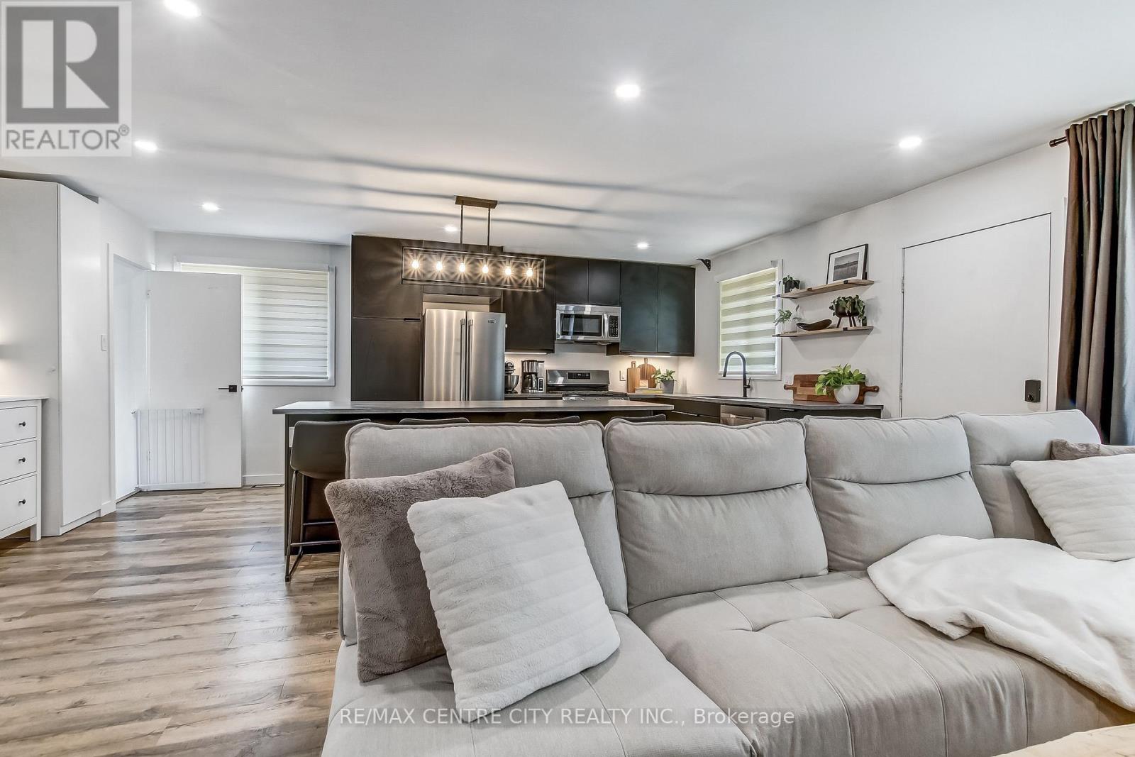 91 MOORE AVENUE - 9