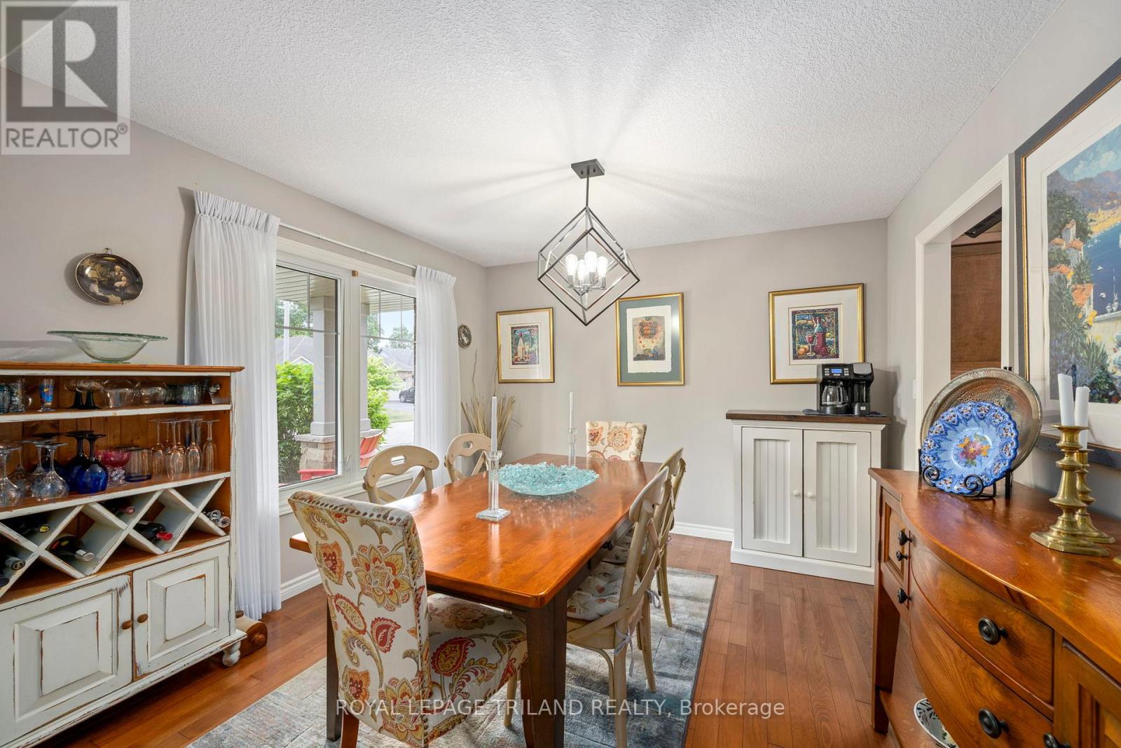48 CIRCLEWOOD DRIVE - 14