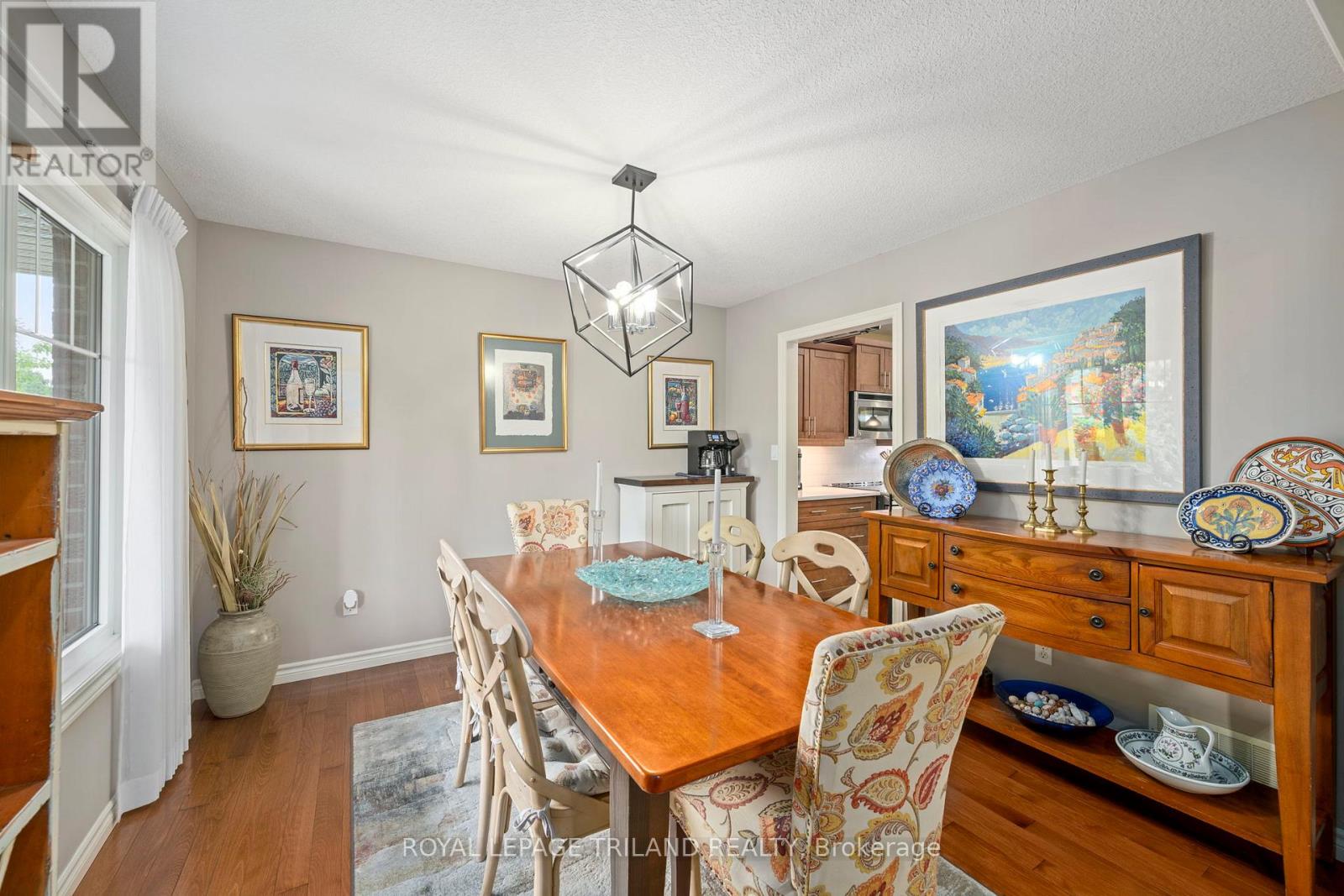 48 CIRCLEWOOD DRIVE - 15