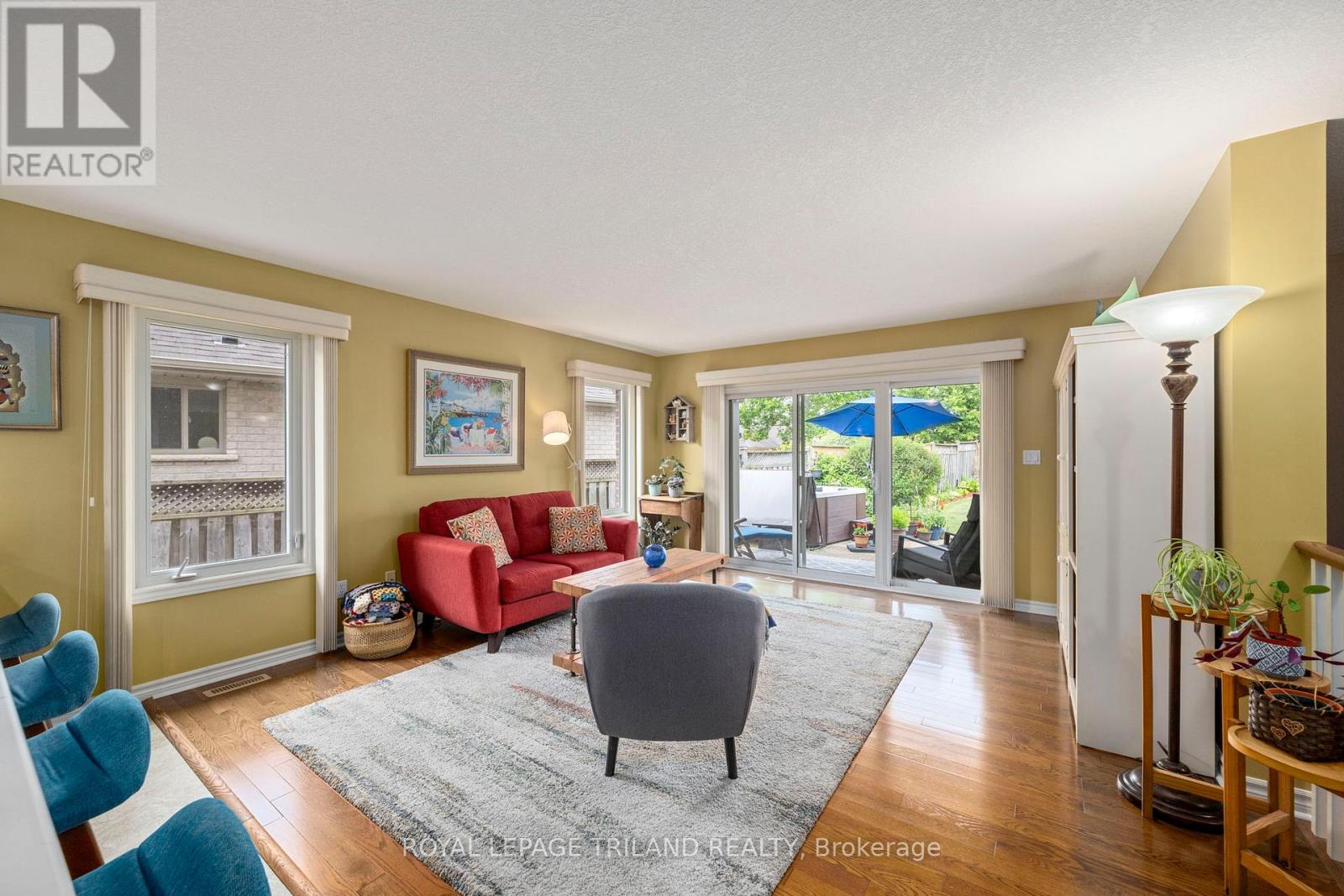 48 CIRCLEWOOD DRIVE - 20