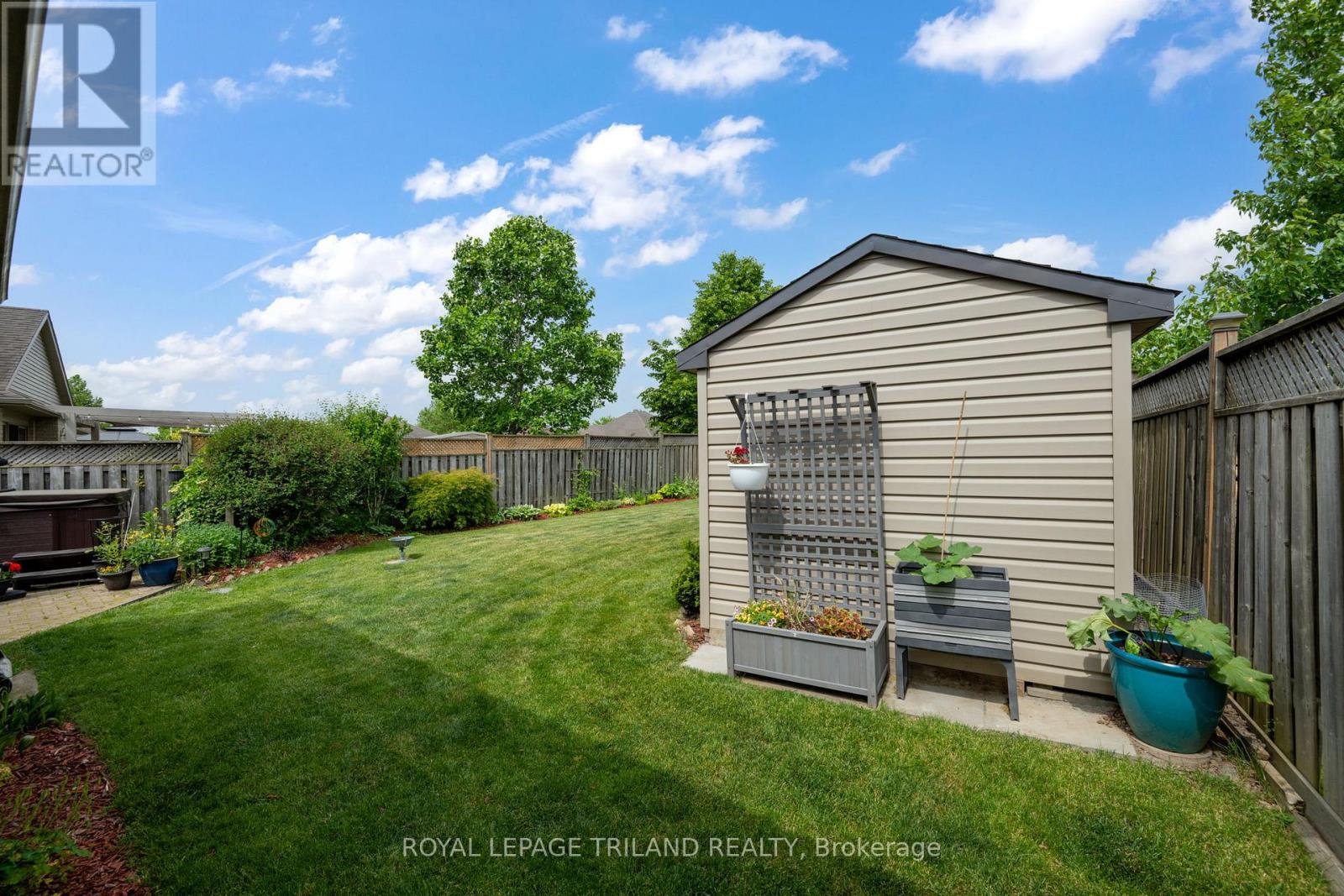 48 CIRCLEWOOD DRIVE - 6