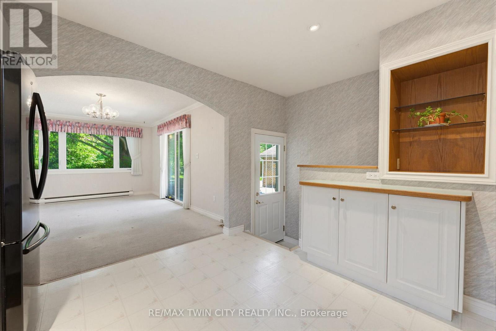 22 DUNSDON STREET - 13