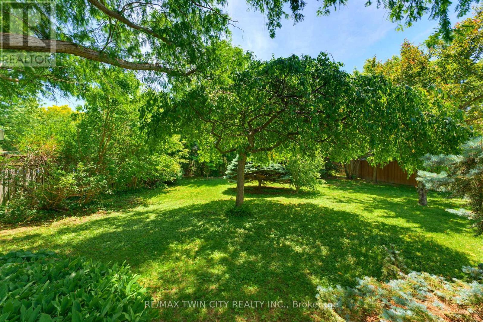 22 DUNSDON STREET - 31