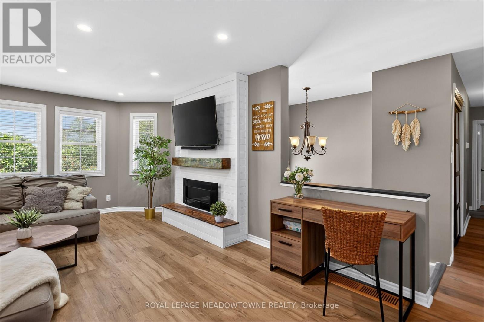 1073 SERPENT MOUNDS ROAD - Image 12