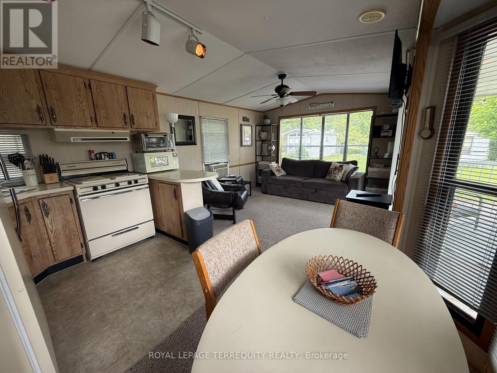 262 BIRCH - Image 14